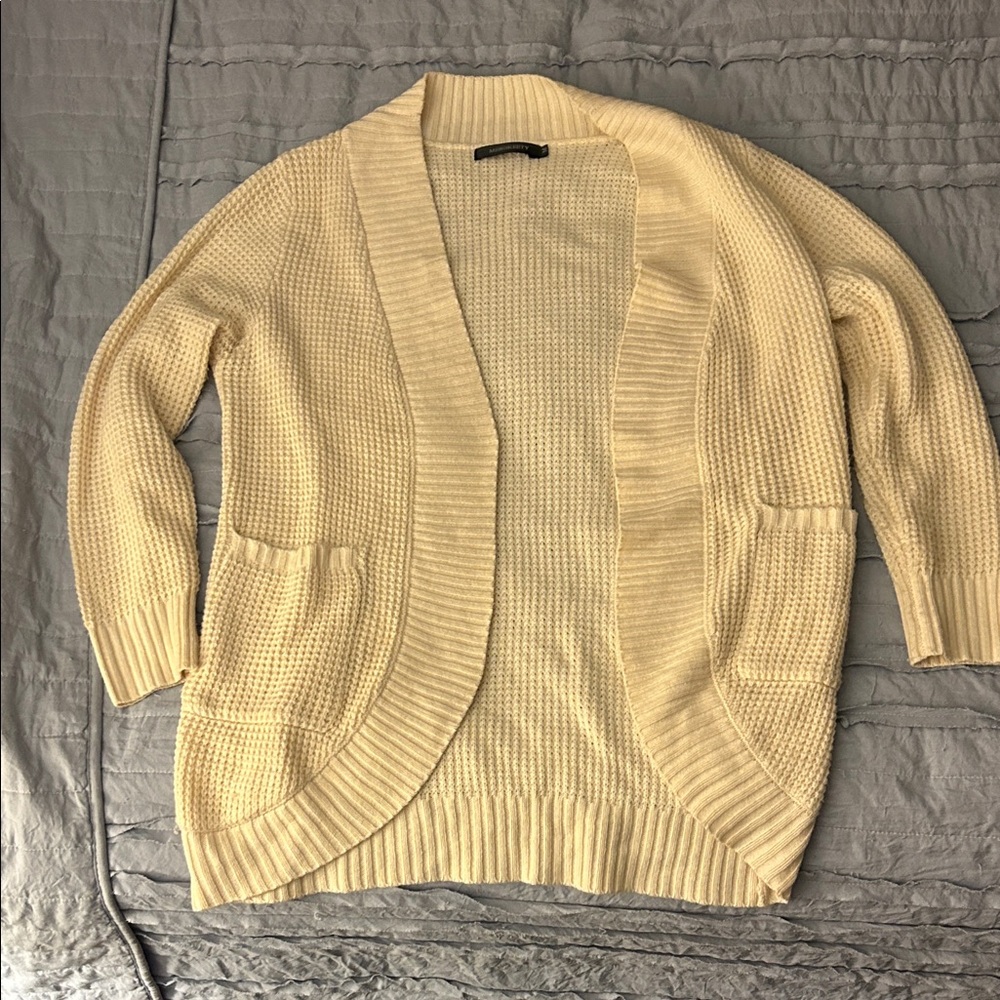 Cream Knit Cardigan Sweater with Ribbed Pattern